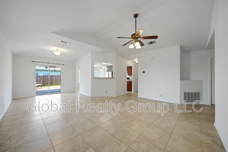 Schertz House: 3413 Whisper Hvn