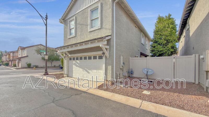 Gilbert House: 3856 East Gideon Way