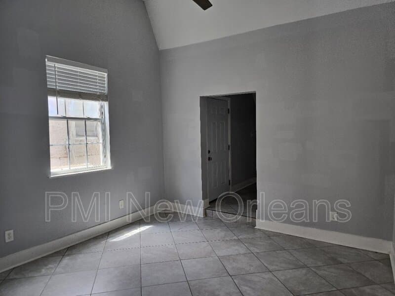 New Orleans Condo: 2213 Magnolia St