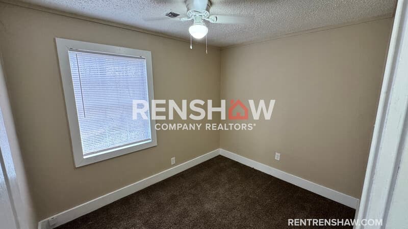 Memphis House: 822 Eyers Rd