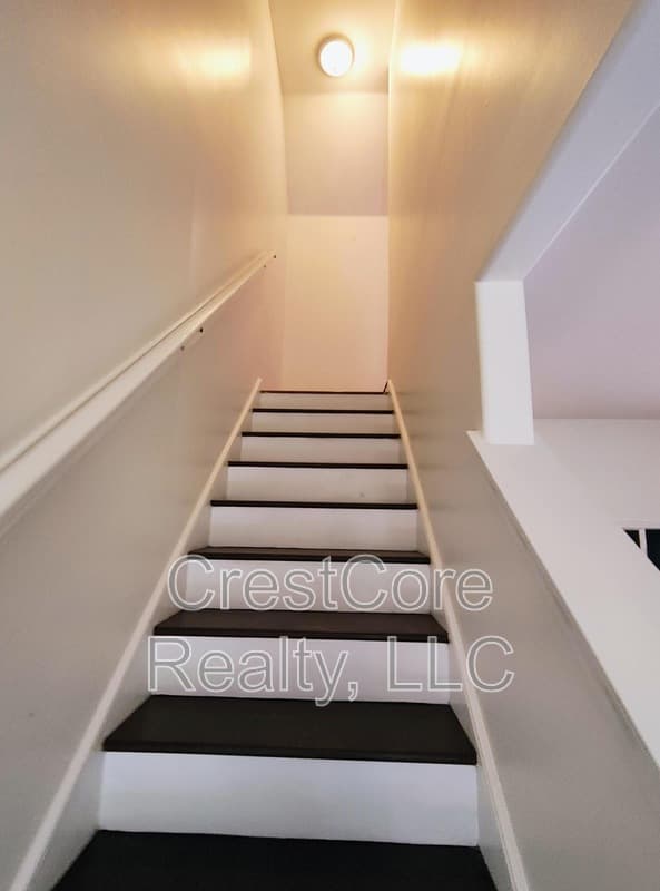 Bartlett House: 3890 Olive Road