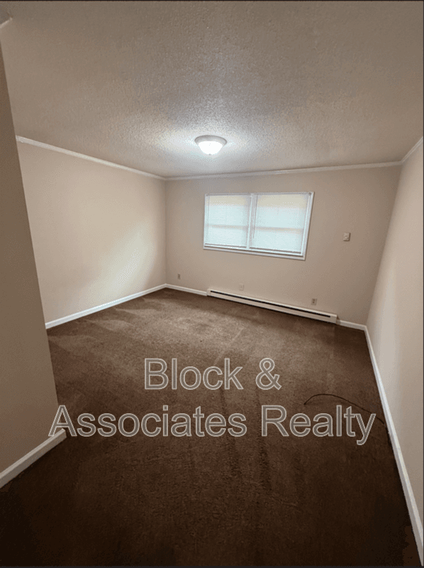 Asheboro House: 1102 Uwharrie St