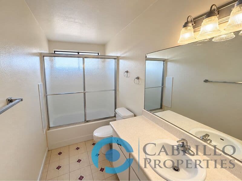 Chula Vista House: 1420 Hilltop Drive