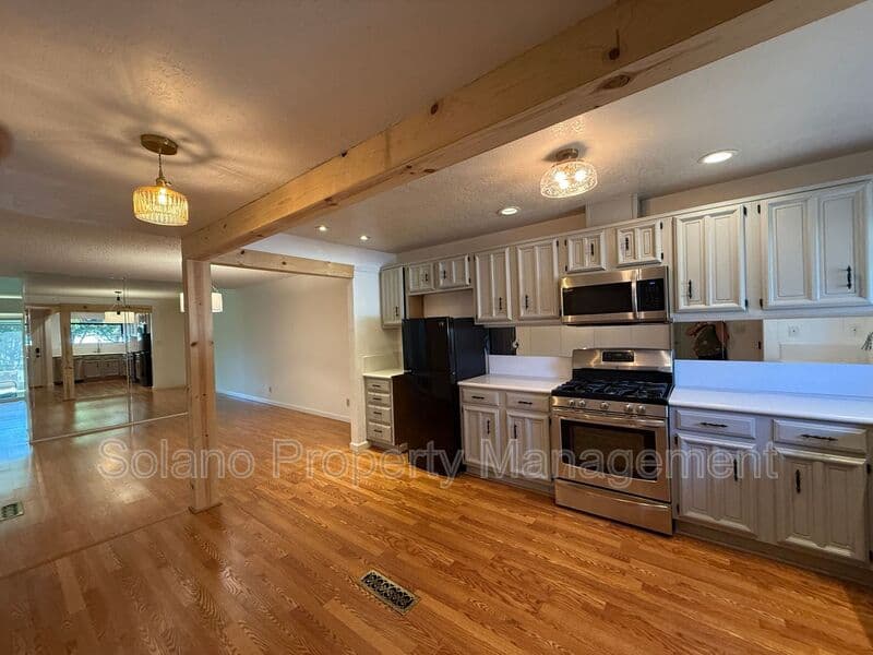 Vacaville Condo: 110 Bryce Way