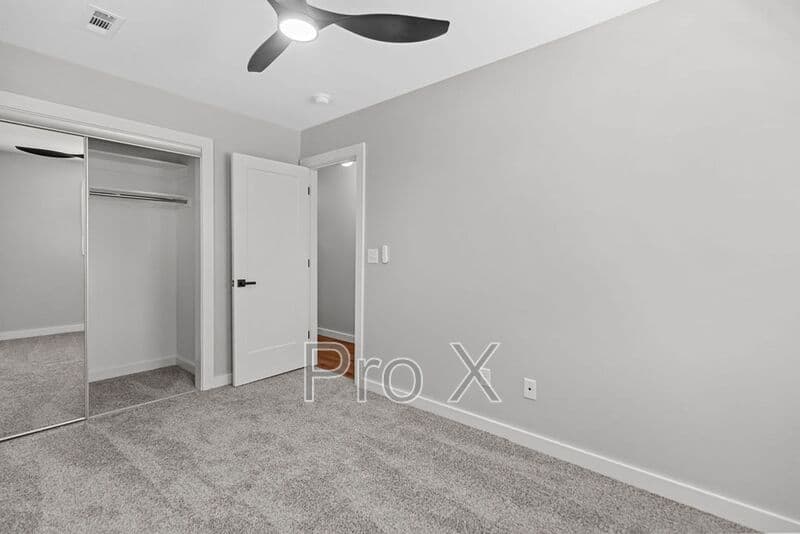 Bentonville House: 809 Carson Drive