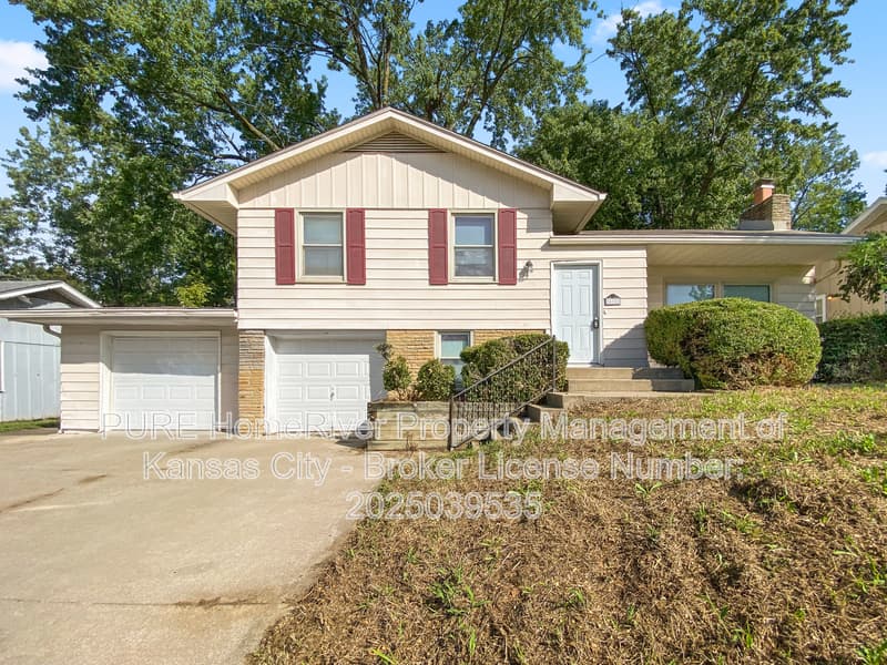 Kansas City House: 418 NE 55th St