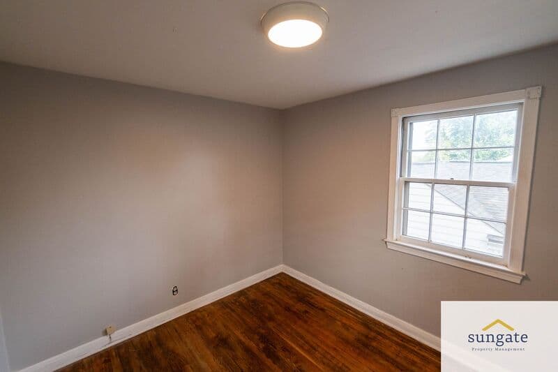 Baltimore House: 7023 Deerfield Rd