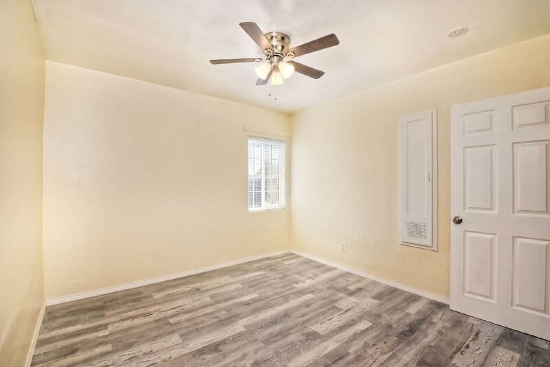 San Diego Condo: 3343 Chamoune Ave