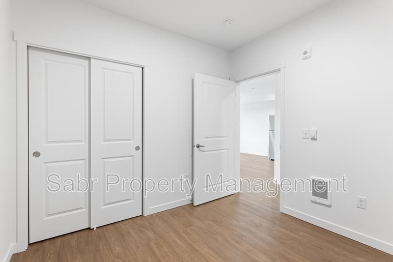 Vancouver Apartment: 9917 NE 13th Ave