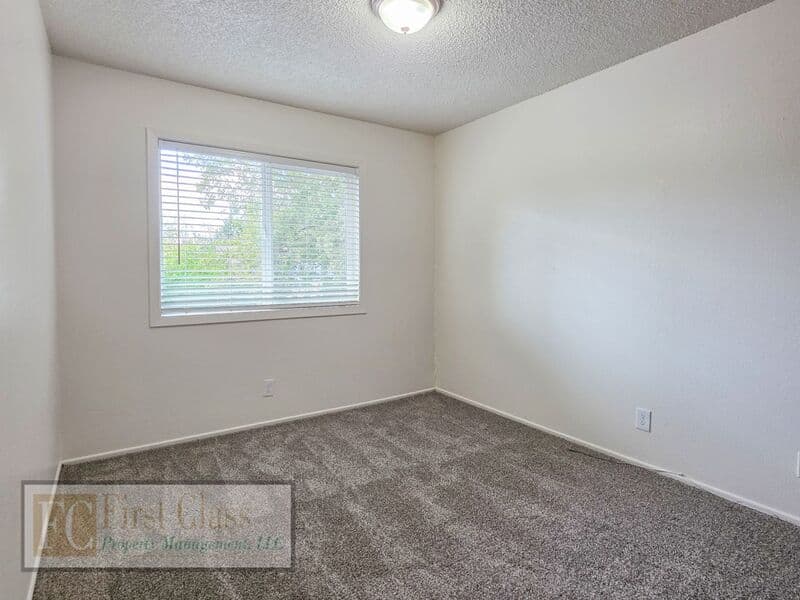 BEAVERTON Condo: 17150 SW HERITAGE COURT