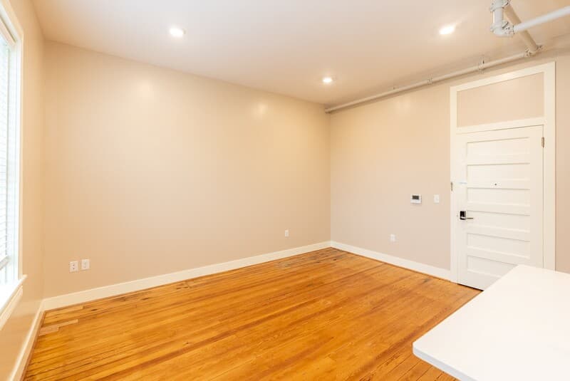 Harrisonburg Condo: 157-305 N. Main Street