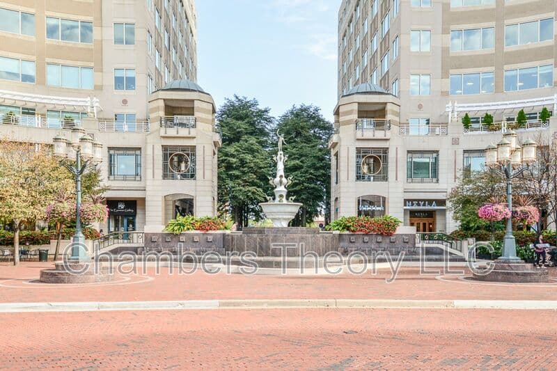 Reston House: 11475 Washington Plz W