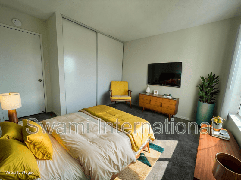 Bellflower Condo: 10030 Rosecrans Ave.