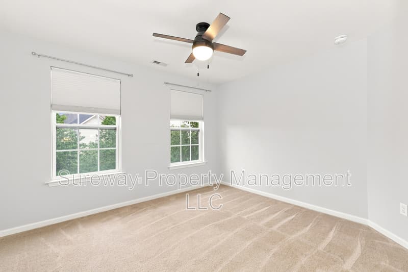 Pemberton House: 13 Grist Mill Ct