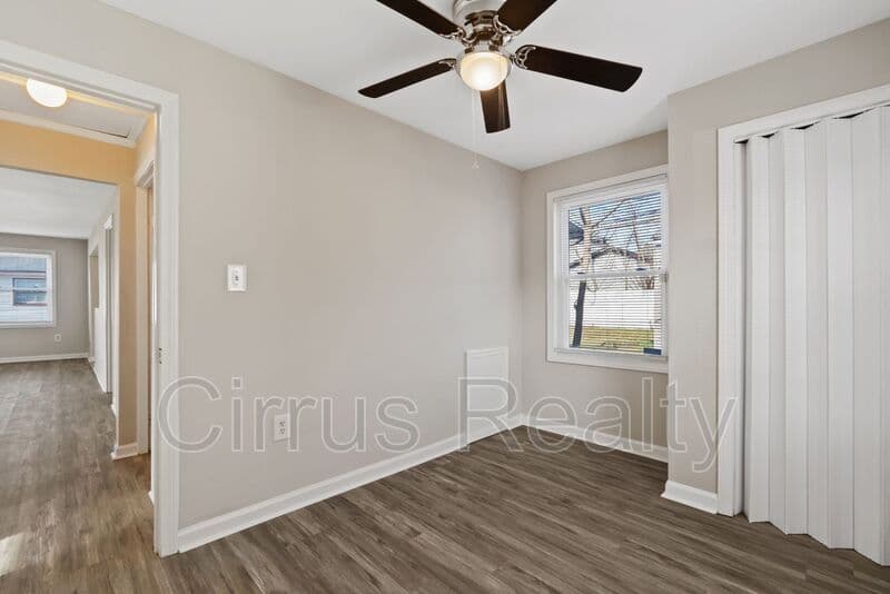 Portsmouth House: 6 Worden Pl