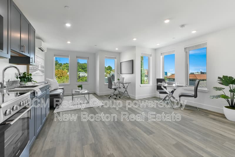 Lynn Condo: 585 Essex Street