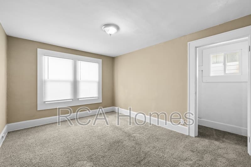 Indianapolis House: 4118 East Washington Street