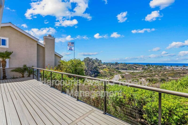 Encinitas House: 1750 Burgundy Rd