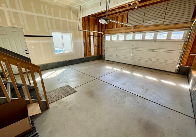 Commerce City House: 18027 E. 99th Ave