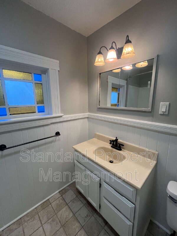 Rochester Condo: 30 Rundel Park (Apt 2)