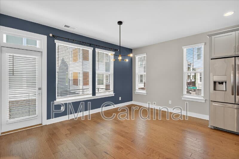 Charlotte Townhome: 2104 Bryant Park Dr