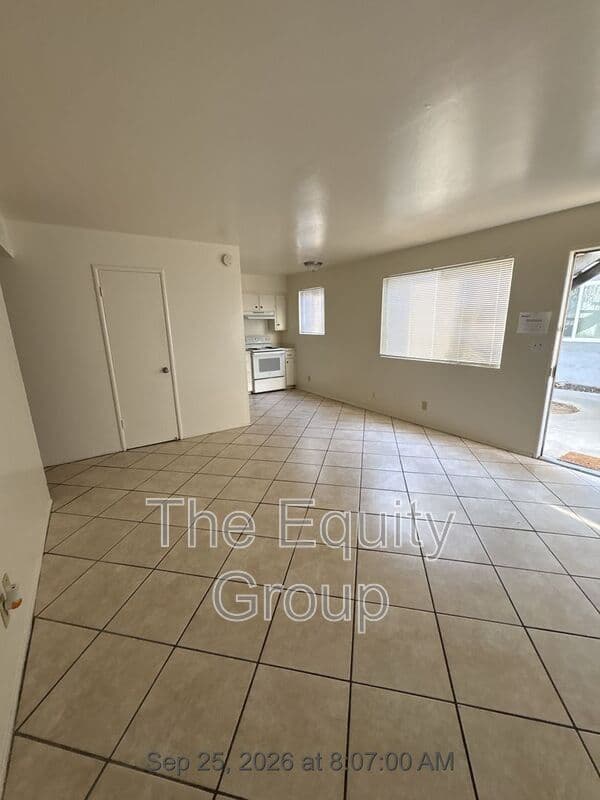 Exeter Condo: 310 North Orange Ave