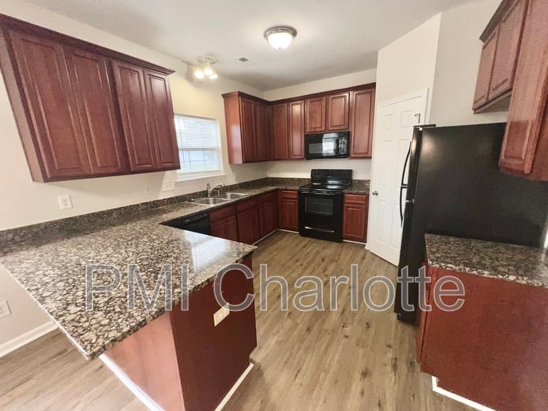 Concord House: 2978 Clover Rd NW