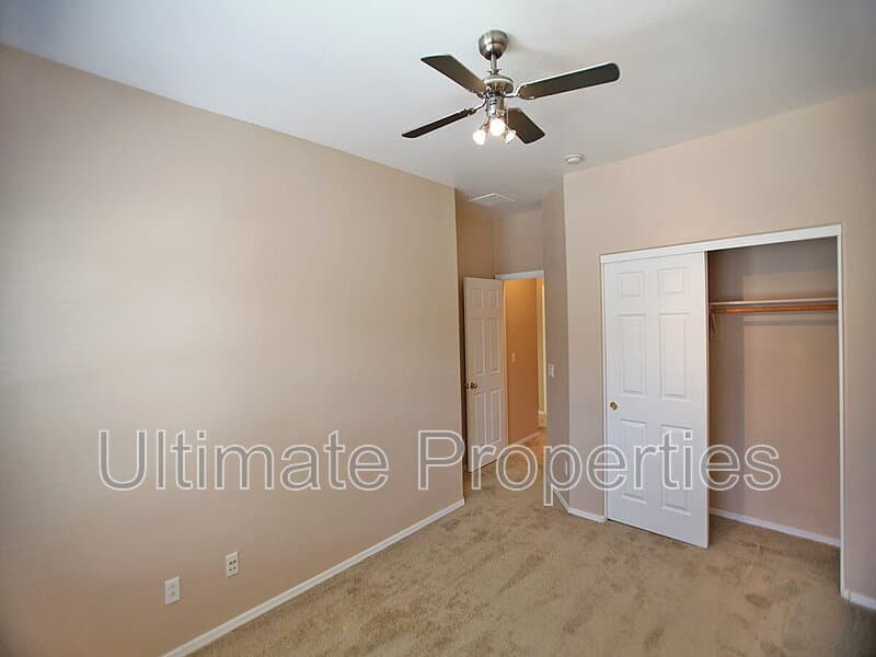 Surprise House: 17572 W Lundberg St