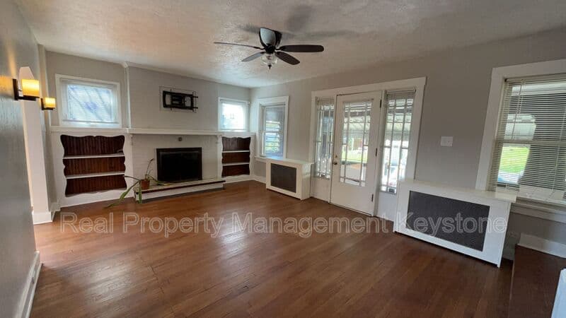 Pittsburgh House: 2329 Spokane Avenue