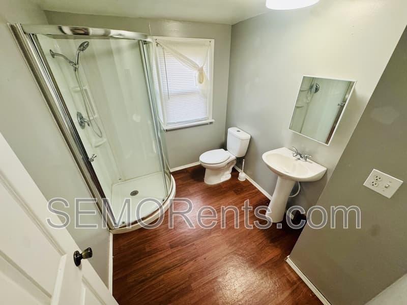 Cape Girardeau House: 301 South Spring Street