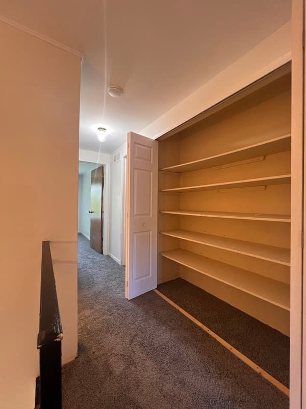 Southfield House: 26716 Summerdale - 1