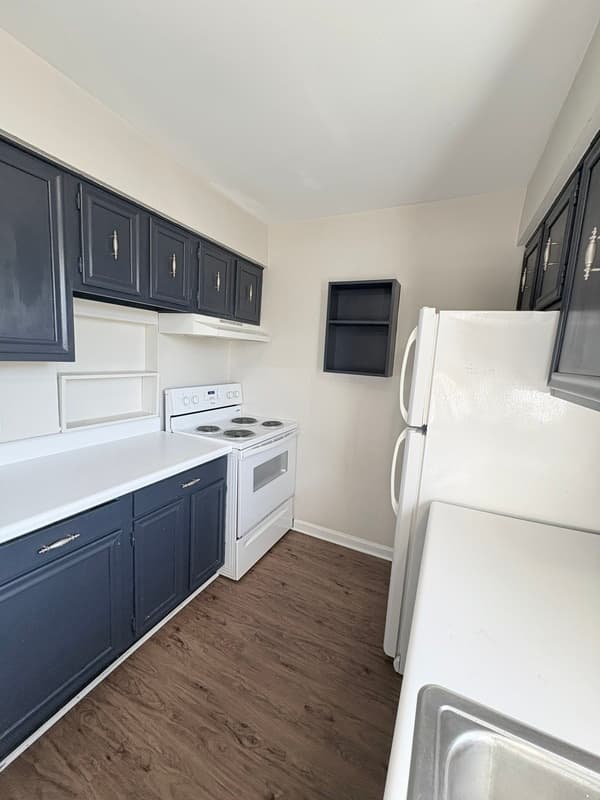 Columbia Townhome: 240 Jamil Rd
