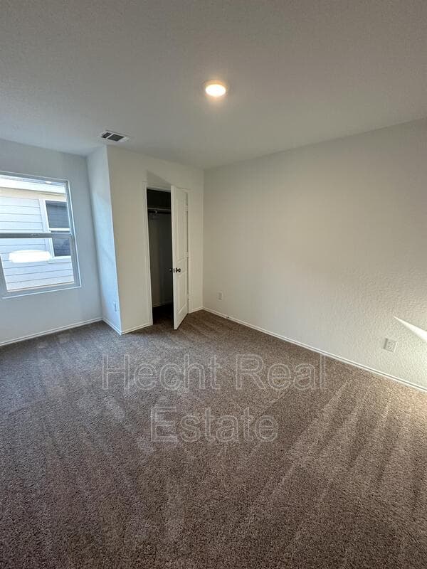 Seguin House: 5850 Coahuila