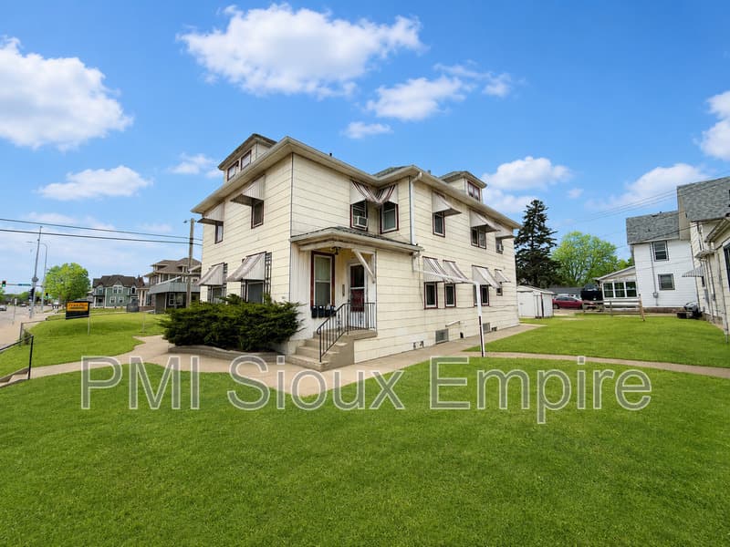 Sioux Falls Condo: 734 W 10th