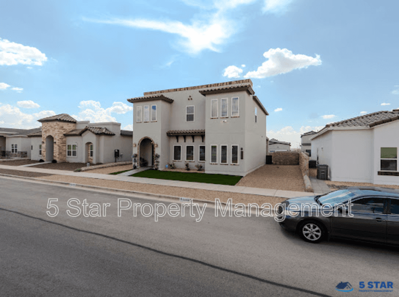 El Paso House: 2233 Mike Price Dr