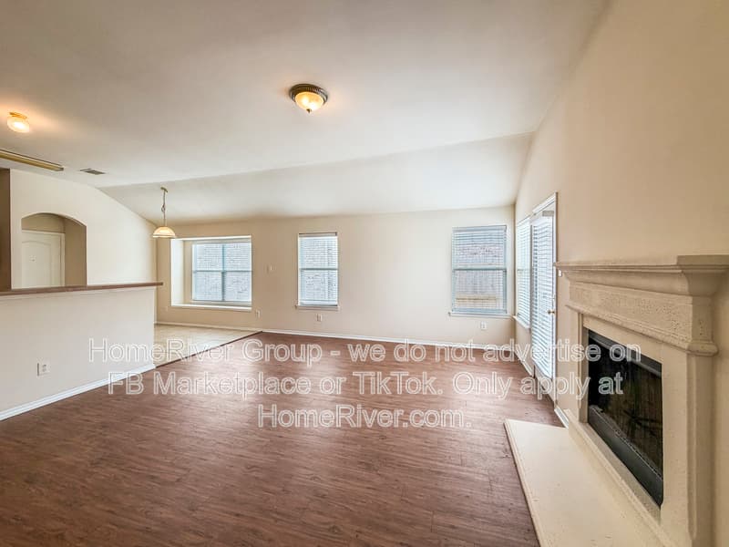 Anna House: 812 Sequoia Dr