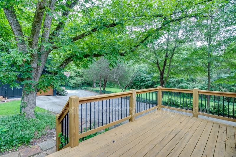 Lawrenceville House: 75 Cherry St