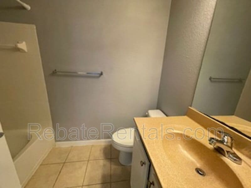 Jacksonville Condo: 10075 Gate Parkway