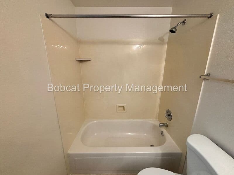 Carson City House: 707 Armory Ln