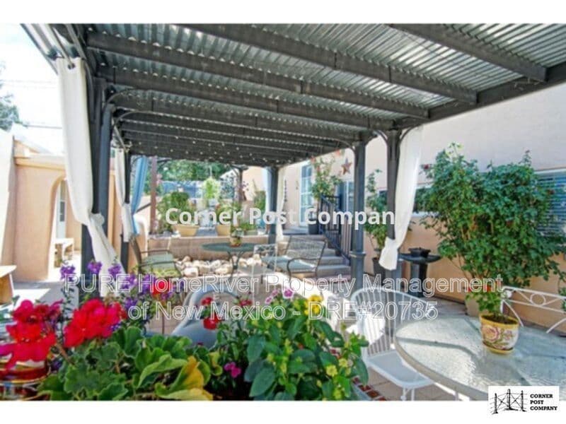 Albuquerque Condo: 404 Dartmouth