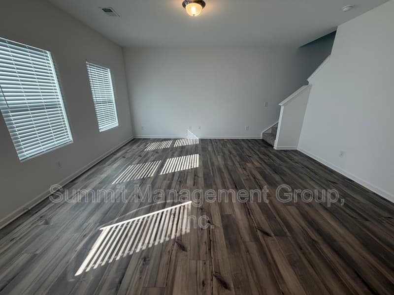 Conyers House: 2305 Hedgeview Road