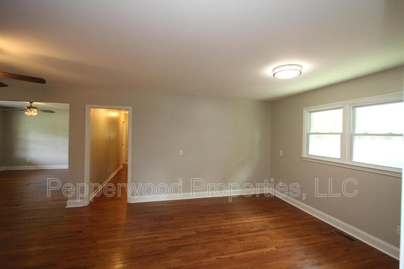 Pauline House: 5408 South Carolina HWY 215