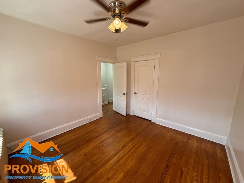 Dundalk Condo: 102 Ventnor Terrace