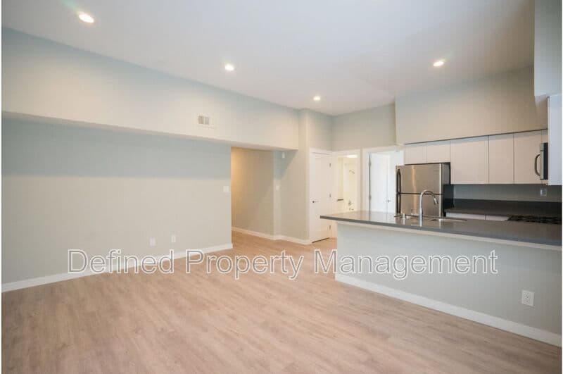 Los Angeles Condo: 3426 W. 1St Street Los Angeles, CA 90004
