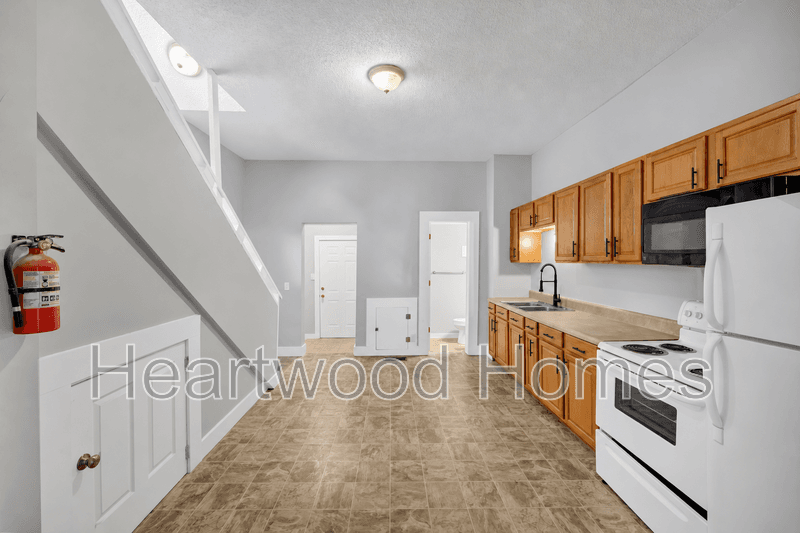 Columbia Condo: 117 Church Street