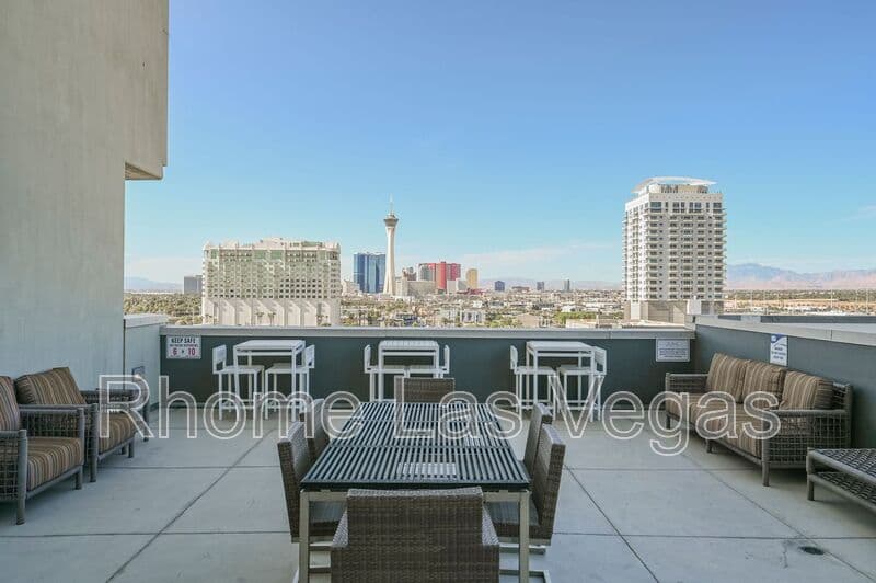 Las Vegas Condo: 353 E Bonneville Ave