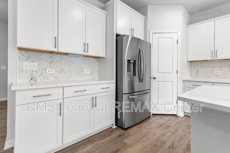 Auburn House: 1333 Maston Rd