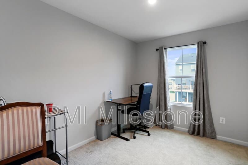 Hedgesville Townhome: 79 Otero Ln