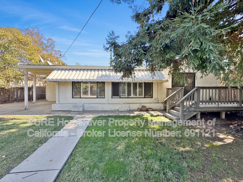 Sacramento House: 2571 Ione St
