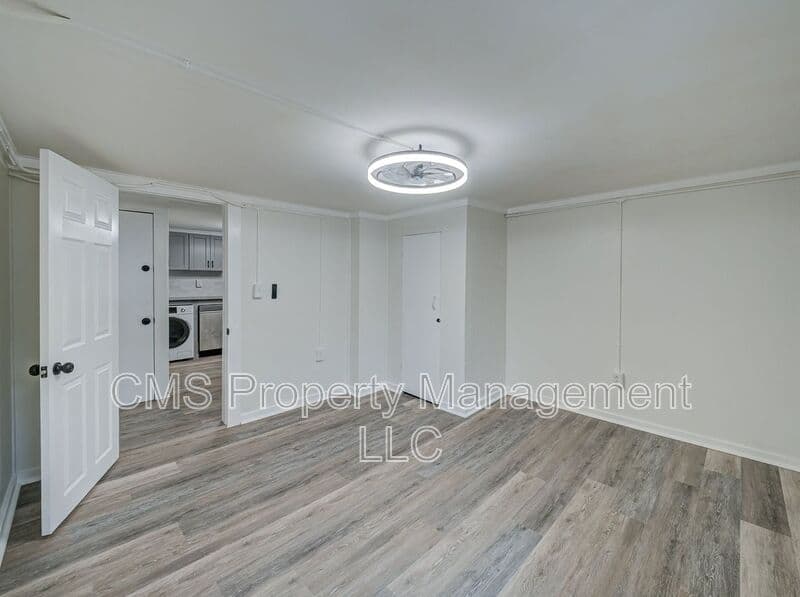 Somerville Condo: 148 Davenport Street